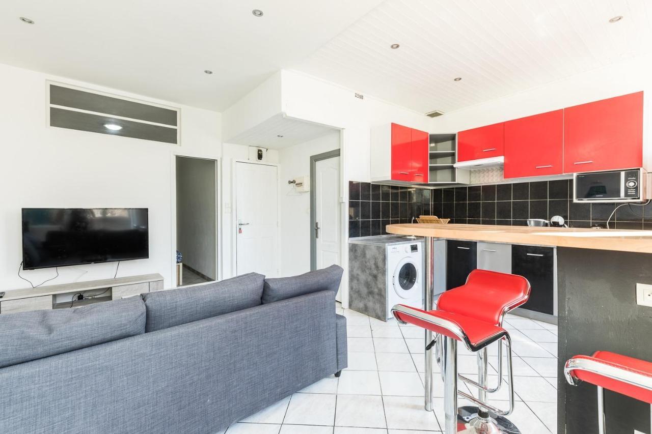 Ideally Placed To Visit Toulon + Bright Flat - Idealement Place Pour Visiter Toulon + Lumineux Exterior photo
